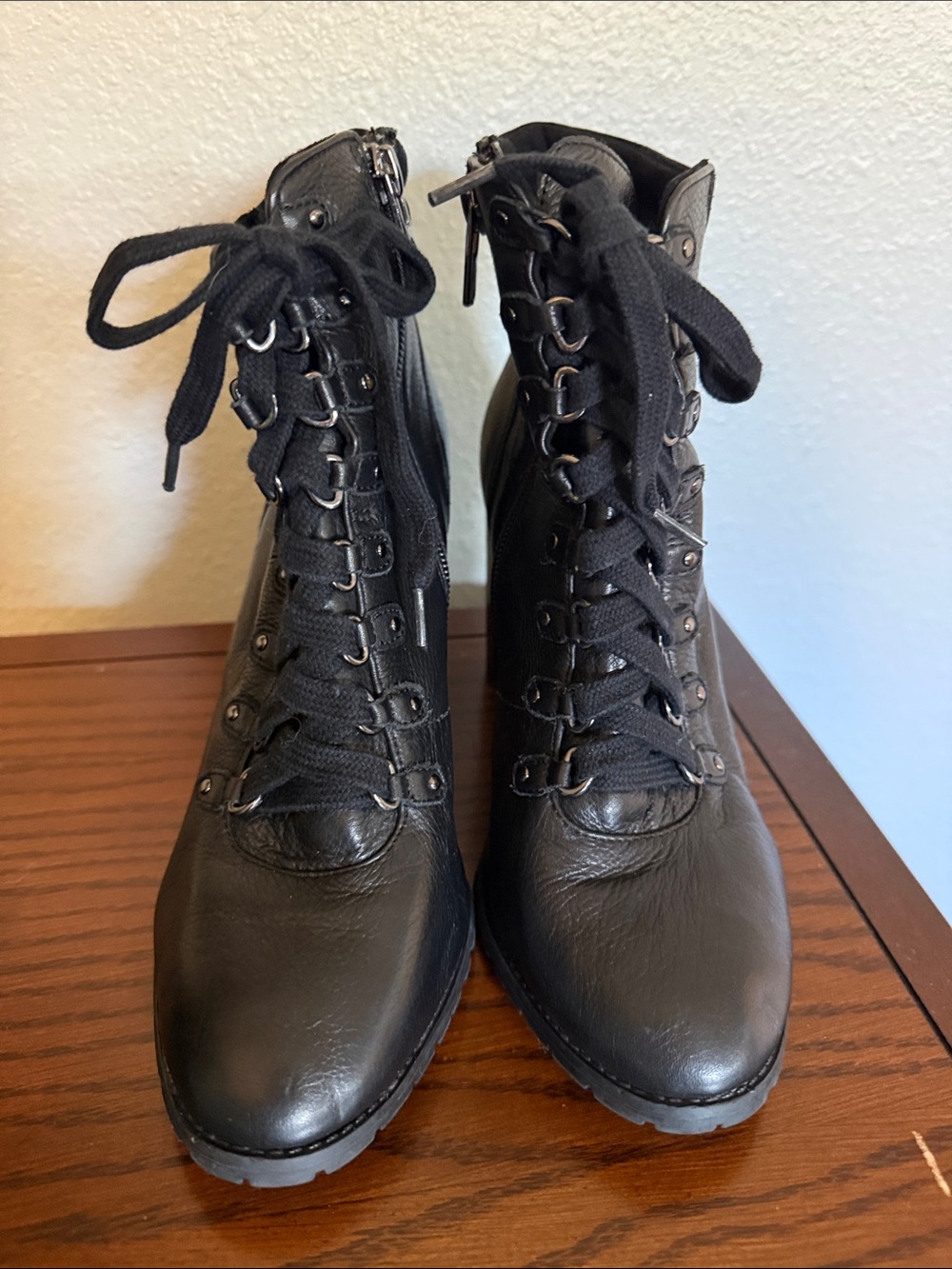 Antonio Melani Black Lace-Up Ankle Boots with Zip size 6.5